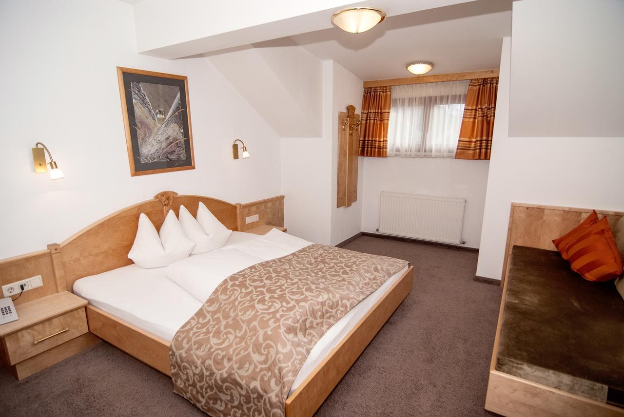 Hotel Garni Mirabell Ischgl Exteriér fotografie